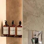 Estelle - Pool, Jacuzzi, Sauna - Balaton Villa Balatonkenese