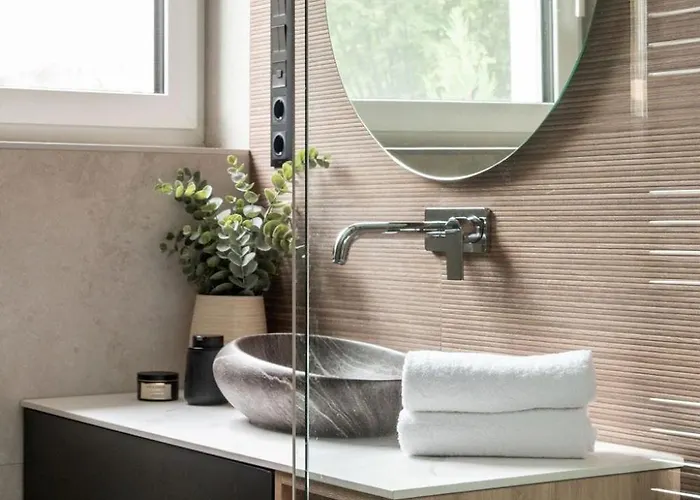 Estelle - Pool, Jacuzzi, Sauna - Balaton Villa *