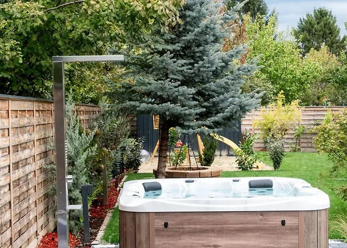 Estelle - Pool, Jacuzzi, Sauna - Balaton *